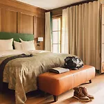 Posthotel Taube Hotel