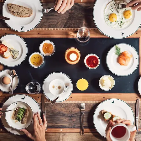 Hotel Posthotel Taube 4*