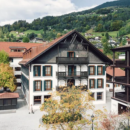Posthotel Taube 4* 쉬룬즈