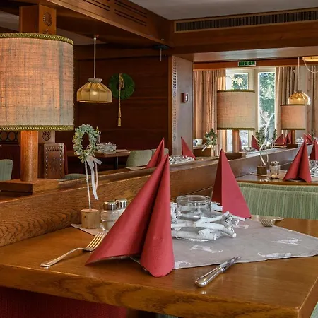 Posthotel Taube 4*